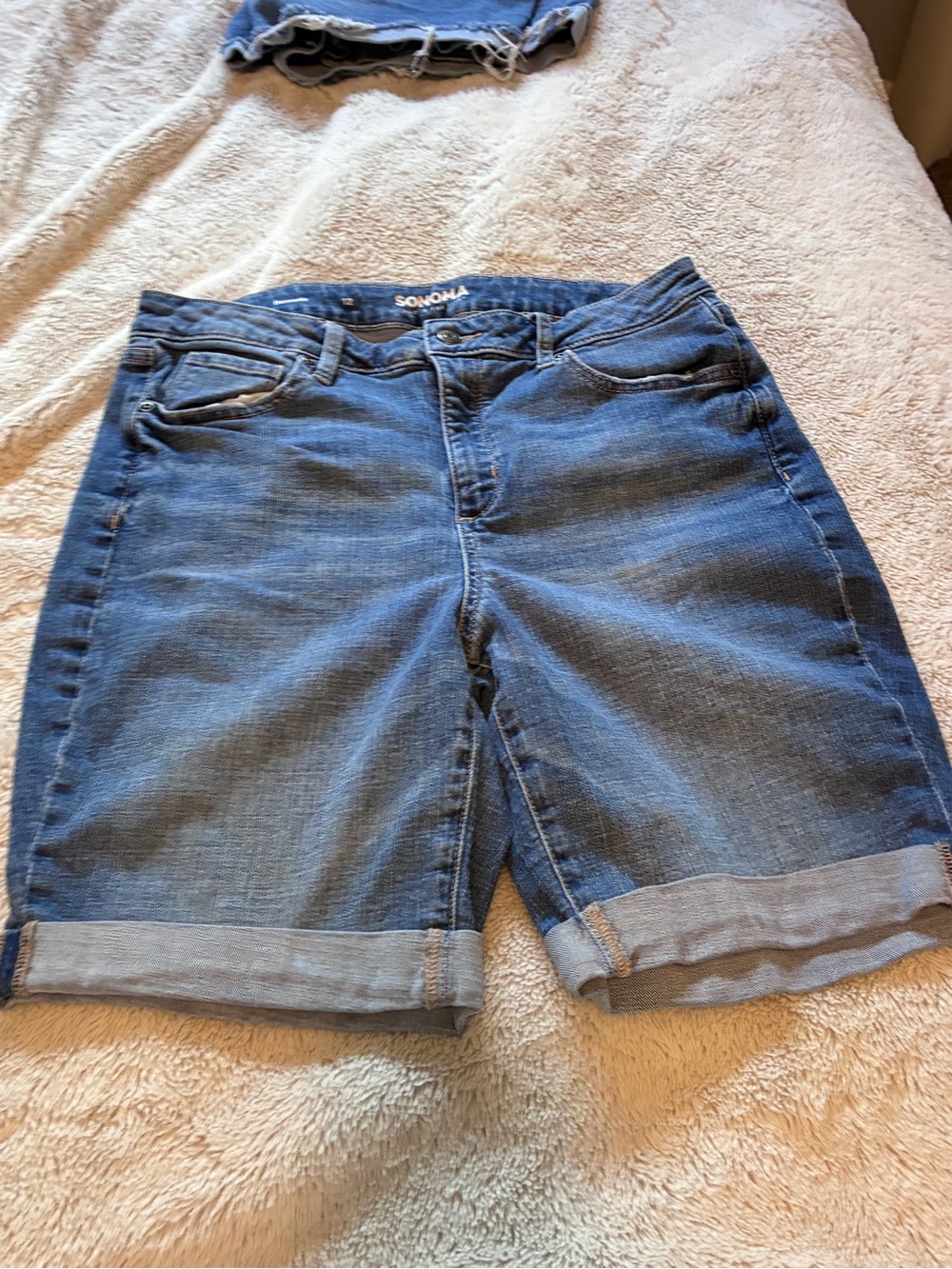 Sonoma blue Bermuda Jean shorts-woman’s 12 - Picture 4 of 5